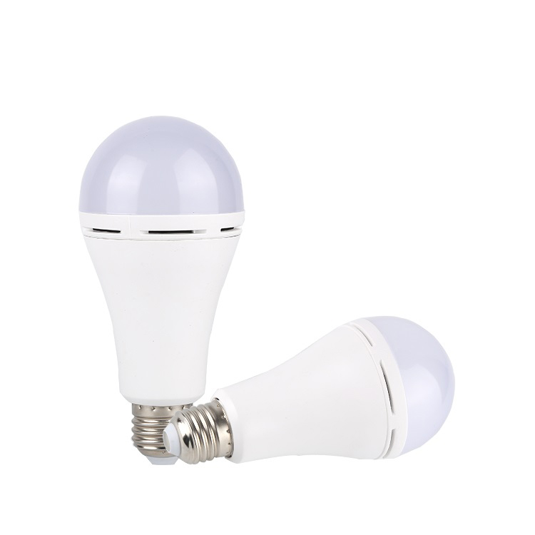 Lampe d'ampoule LED d'urgence rechargeable, éclairage de nuit pour la maison et l'extérieur